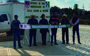 Juan Guzmán entrega obras de urbanización en Huimilpan