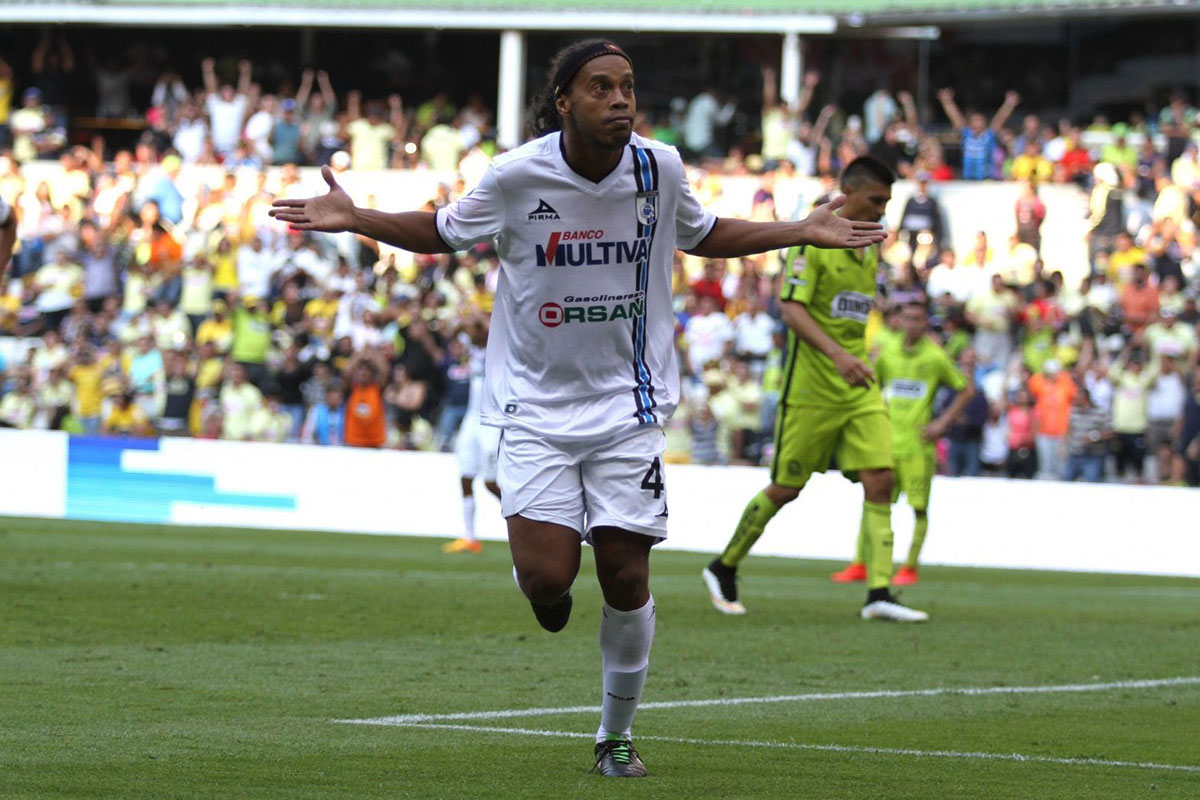 Ronaldinho asistirá al Corregidora para el partido contra Juárez. / Cuartoscuro