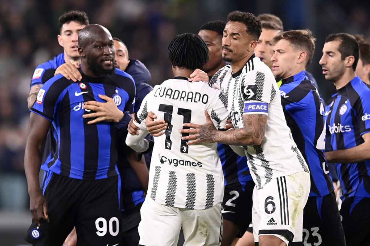 Los jugadores de Juventus tuvieron una discusión en la Copa Italia. / Foto: AP