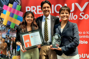 Galardonan a proyecto social universitario de Querétaro
