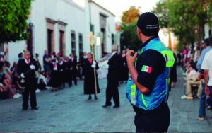 Saldo blanco en la Procesión del Silencio en Querétaro
