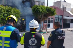 Atiende PC municipal de Querétaro incendio en casa habitación