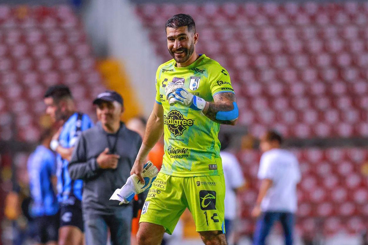 El jugador volverá al equipo de la UNAM. / Twitter (@gil30alcala)