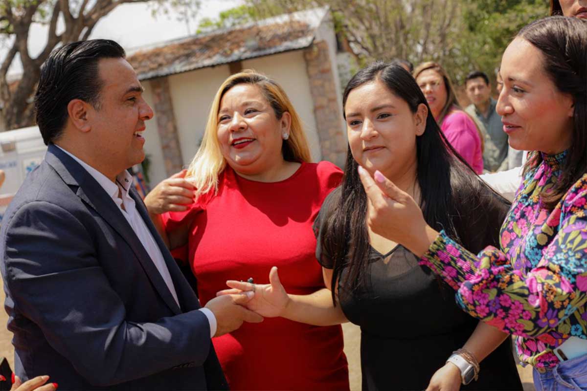 Municipio de Querétaro festeja a las madres trabajadoras de Centro Cívico / Foto: Especial 
