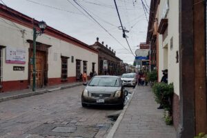 Vigilan casas en abandono en San Juan del Río