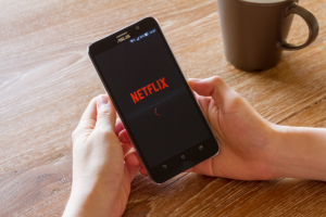 ¡Llegó la hora! Netflix cobrará extra por compartir cuenta en México