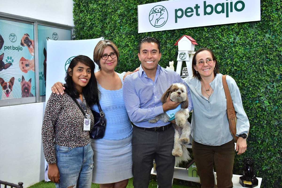 Corregidora y Pet Bajío firman convenio para brindar servicio de cremación de mascotas / Foto: Especial 