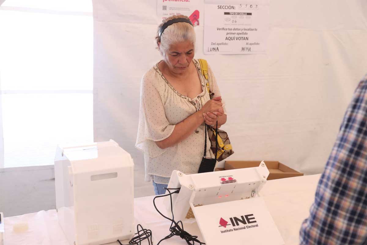 Instalan urnas electrónicas por primera vez en Edomex