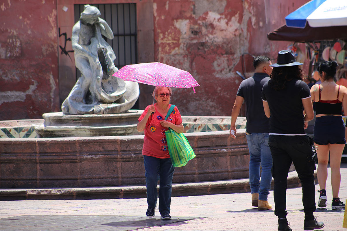 Mantiene Querétaro temperaturas arriba de 30 grados