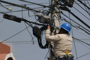 Gobierno del Estado continúa trabajando para abasto de electricidad en Querétaro