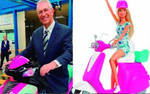 Ricardo Salinas Pliego pone a la venta la 'moto de Barbie'
