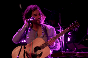 Paulino Monrroy realiza concierto a beneficio en Querétaro