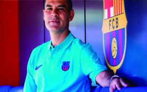 Rafa Márquez podría dirigir al Barcelona ante salida de Xavi