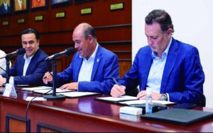 Mauricio Kuri firma alianza con municipios a favor del campo queretano