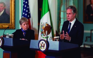 México y EU unirán buscan retirar muro de boyas en Río Bravo