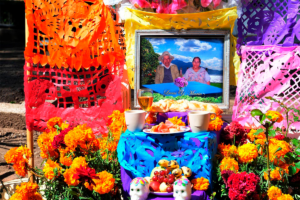 Día de Muertos: ¿Qué objetos lleva un altar?