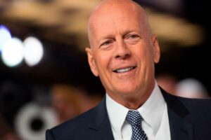 Bruce Willis empeora; ya no lee ni escribe tras sufrir demencia