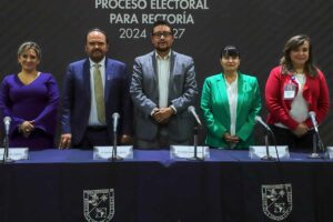 Elecciones UAQ: gobernador se desmarca de Carlos Olguín