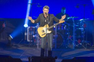 Alejandro Sanz dona ganancias de conciertos a damnificados de Guerrero