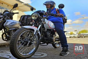 En el estado de Querétaro todo vehículo automotor debe de contar con un seguro, por tanto, las motocicletas deben contar con éste.