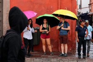 Lluvioso inicio de semana en Querétaro