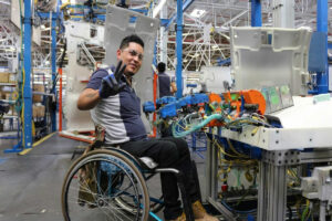 Otorgarán estímulo económico a empresas que tengan trabajadores con discapacidad