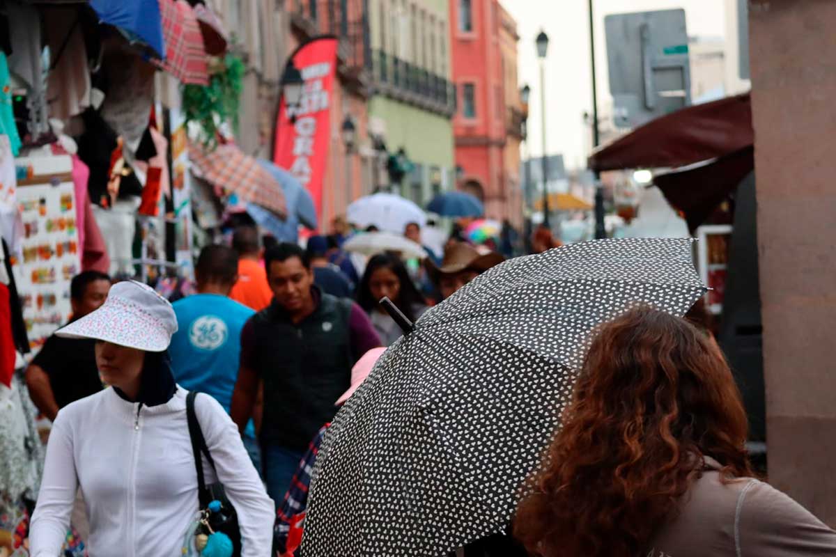 Querétaro comienza la semana con chubascos / Foto: Armando Vázquez 