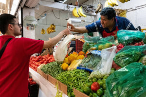 Inflación en México repunta en noviembre a 4.32%
