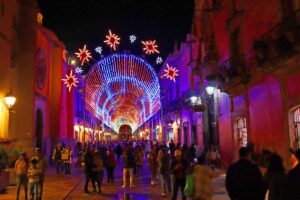 Esperan derrama económica de 500 mdp por fiestas decembrinas en Querétaro