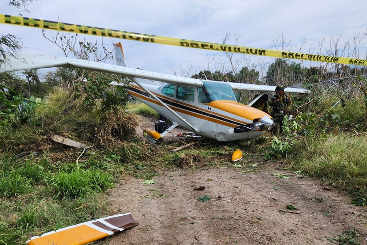 Este martes, una avioneta aterrizó forzosamente en Corregidora. / Protección Civil Municipal