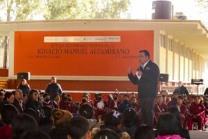 Entregan aulas en la Técnica 12 'Ignacio Manuel Altamirano' en Lomas de Menchaca