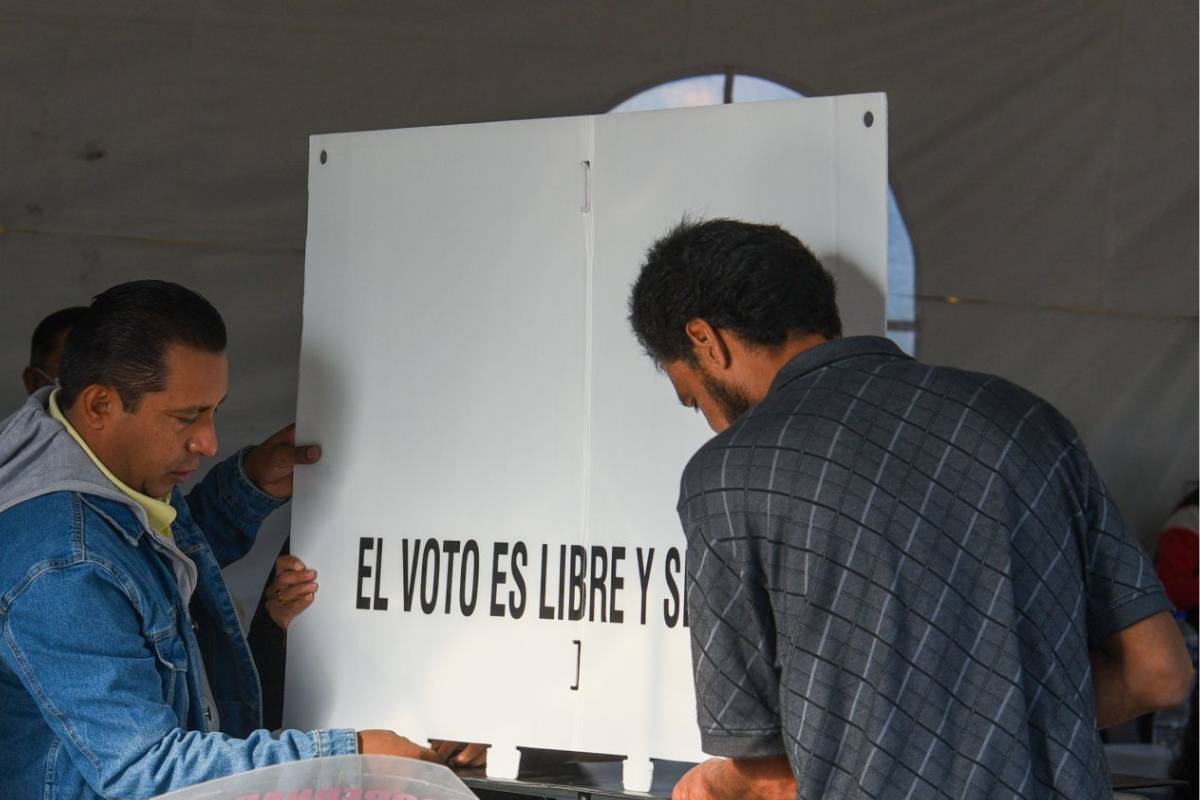 Amplía INE registro para voto en el extranjero hasta el 25 de febrero