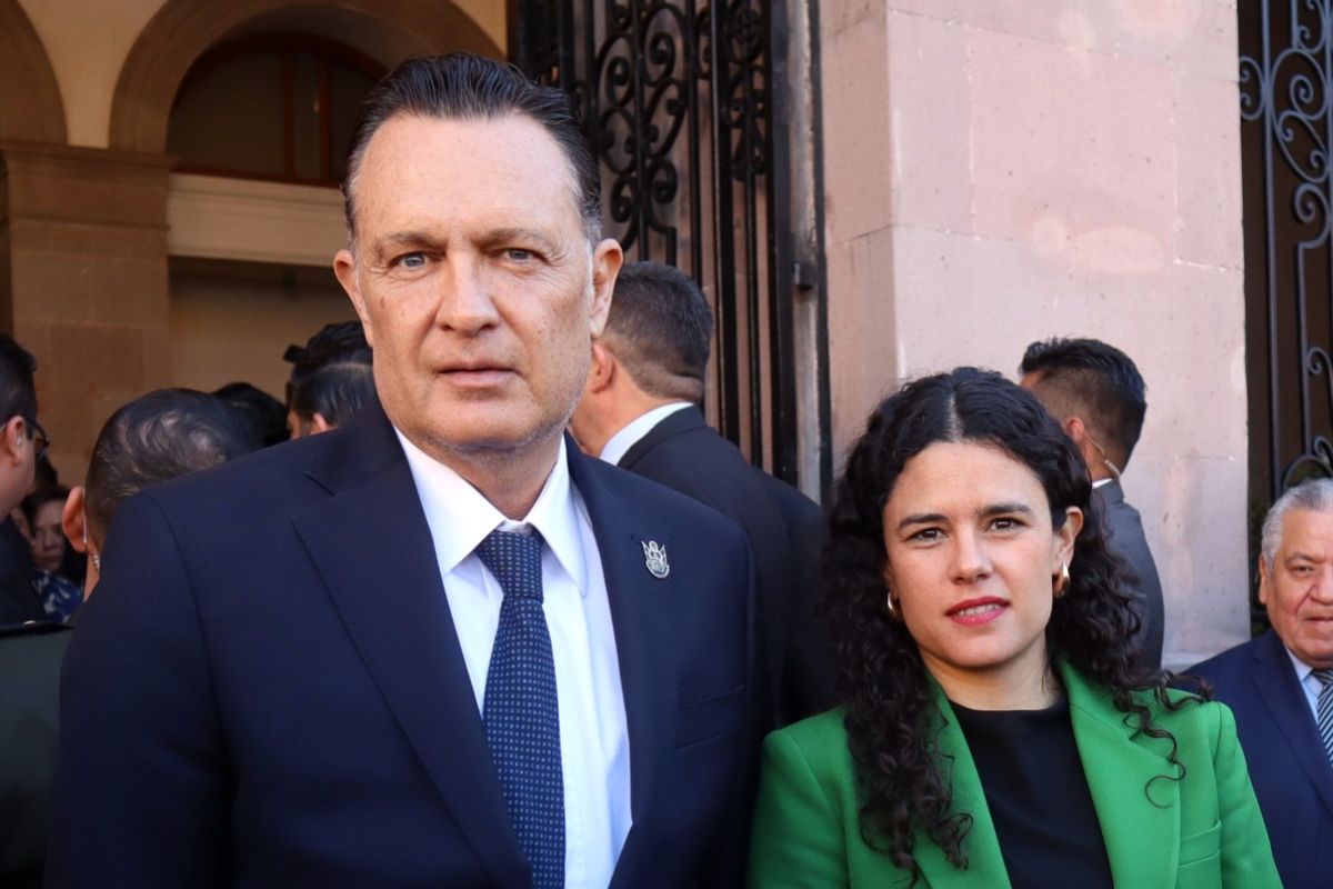 Mauricio Kuri, gobernador de Querétaro, y Luisa María Alcalde, secretaria de Gobernación. / Fotografía: Armando Vázquez