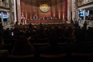 Conmemoran Día de la Constitución en Querétaro