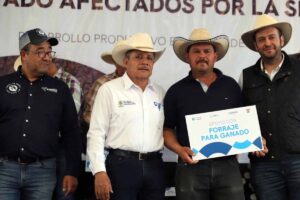 Beneficia SEDEA a ganaderos de San Juan del Río