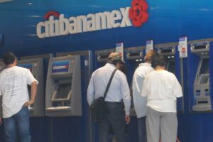 Bancos no abrirán el lunes 18 de marzo