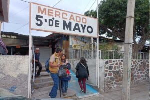 Billetes falsos ponen en alerta comercios de San Juan del Río  