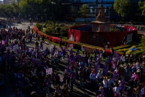 Calles cerradas en CDMX por marcha del 8 de Marzo