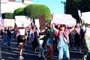Esperan más mil mujeres en marcha por 8M en San Juan del Río