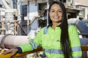 Industria de la construcción se fortalece con la inclusión de mujeres en el sector