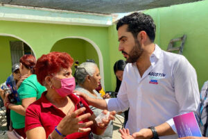 Agustín Dorantes propone mejorar sistemas de salud
