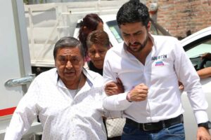 Agustín Dorantes se compromete a defender la salud de los queretanos
