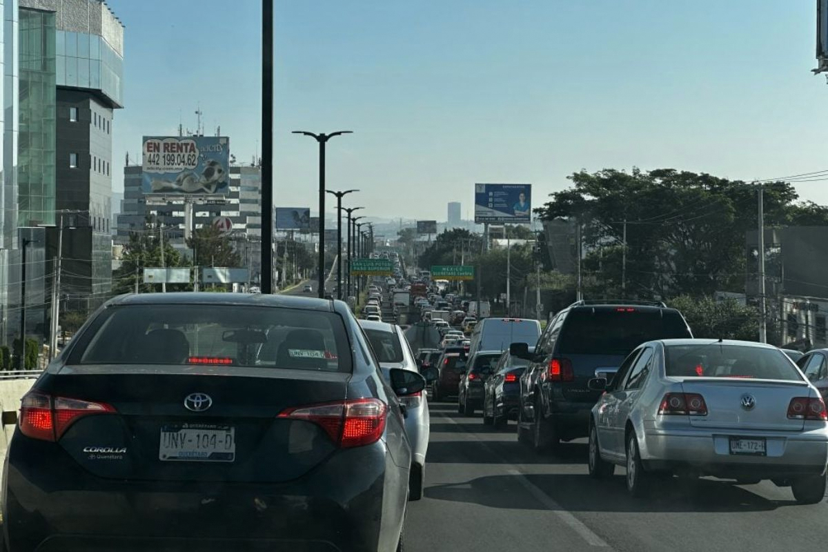 Se publicaron una serie de lineamientos que limitarán la circulación de vehículos en Querétaro, cuando exista contingencia ambiental. / Archivo