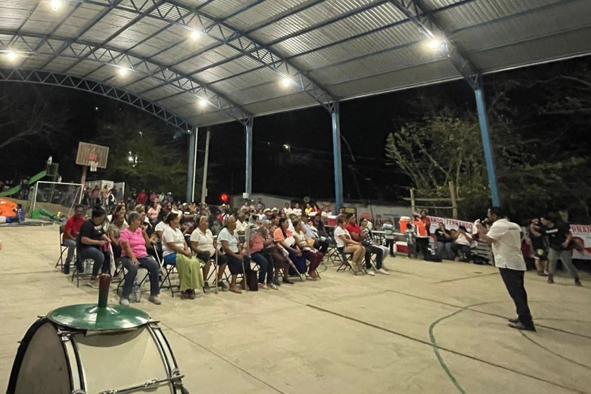 Fernando Sánchez: Abastecer de medicamentos centros de salud en Arroyo Seco