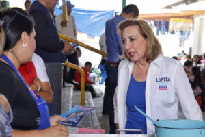 Gobernabilidad de Querétaro, clave para el sector comercio: Lupita Murguía