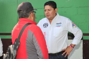 Miguel Martínez se reúne con prestadores de servicios y alimentos
