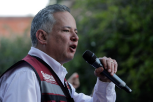 Sala Superior regresa la candidatura a Santiago Nieto