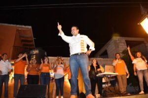 El candidato Gaspar Trueba reiteró que recorrerá las 53 comunidades de Colón para que los habitantes crean en su proyecto ciudadano que moverá el entusiasmo y la pasión de todos.