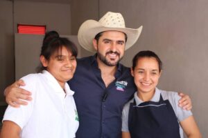 Tenemos que quitar obstáculos para los jóvenes: Agustín Dorantes