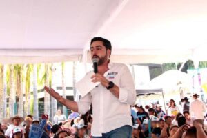 Agustín Dorantes reconoce a la juventud queretana